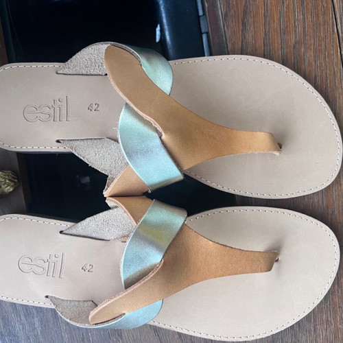Estil leather sandals used with two-tone design size 42