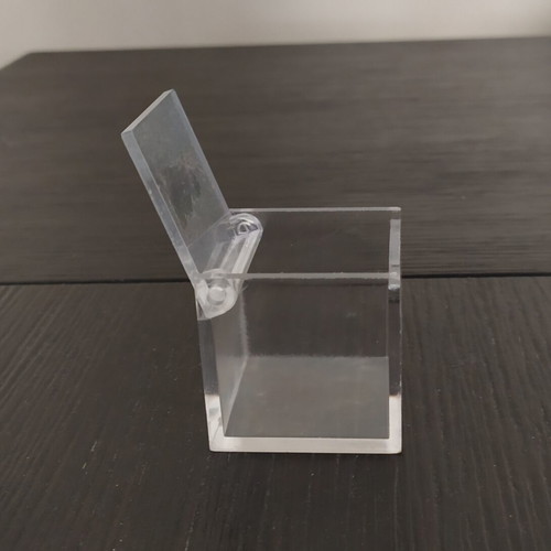Plastic Storage Box like new, thick, 4x4x4 cm