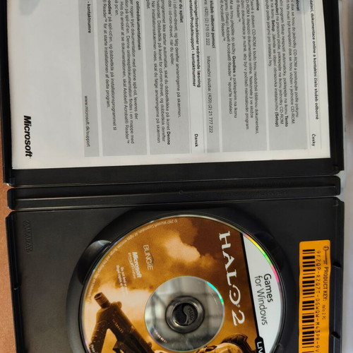 Halo 2 PC-DVD game like new, complete with manual