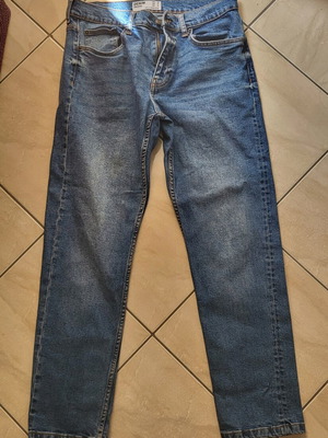 Bershka Blue Straight Jeans size 31 like new