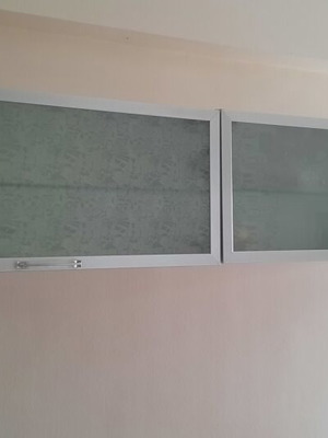 ΙΚΕΑ Knoxhult ντουλάπια τοίχου σαν καινούργια με τζάμι