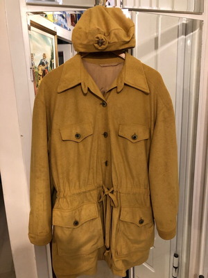 Jacket with hat like new, mustard color