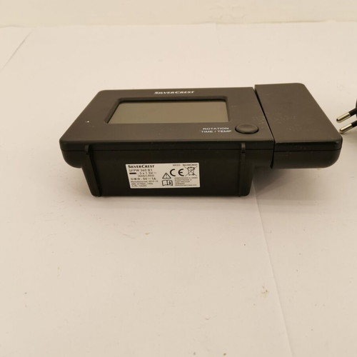 Time, temperature and date display device used
