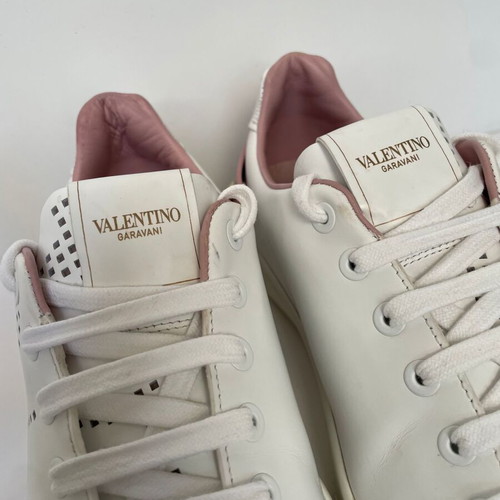 Valentino Garavani V-LOGO leather sneakers like new, size 37, white