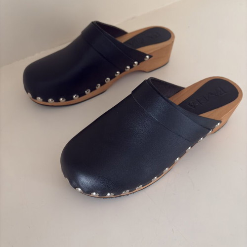 Favela clogs, size 37, black, like new