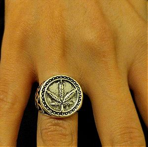 Μοναδικό δαχτυλίδι cannabis leaves signet ring No 10