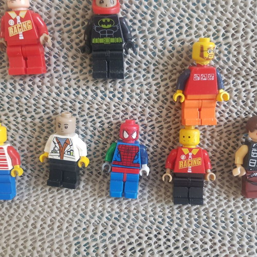 Mini Figures from Building Blocks used, pack