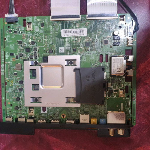 Samsung UE55NU7172 55'' LED Ultra HD TV from broken panel like new