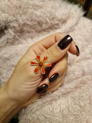 Flower ring with liquid glass new