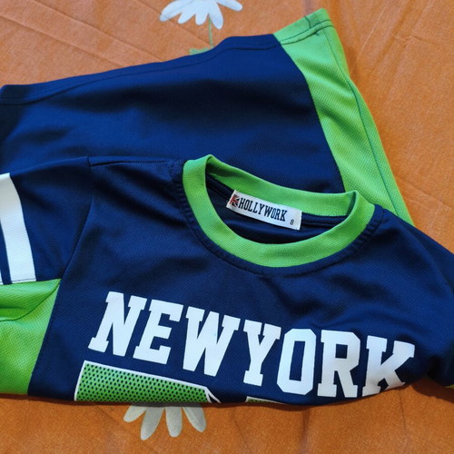 Hollywork New York 75 Kids' T-shirt blue and green, like new, size 8