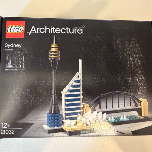 LEGO Architecture Sydney 21032 set with box and booklet