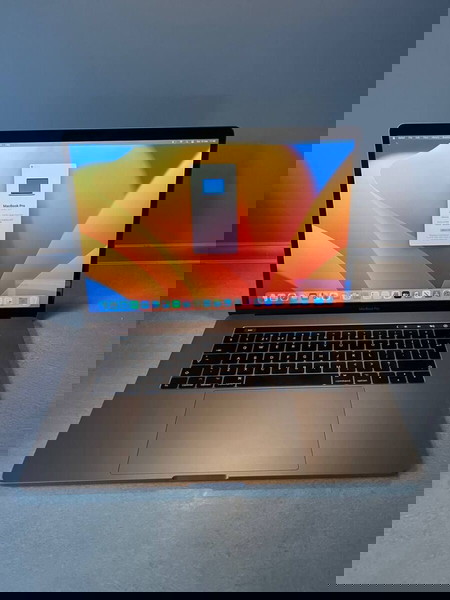 Macbook Pro 15" 2017 i7 2.9ghz 16gb Ram 500gb SSD 340 κύκλοι μπαταρία