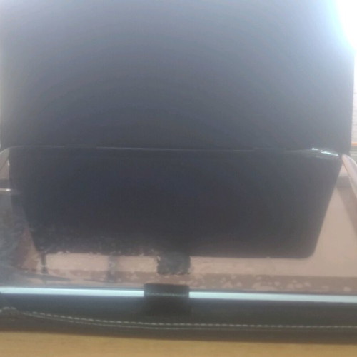 Intel TM105A Tablet like new with case, 10.1" LCD