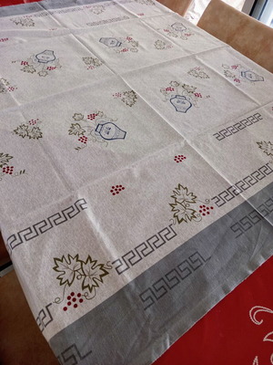 Square grey tablecloth with Greek motifs like new, 134.5 x 133.5 cm