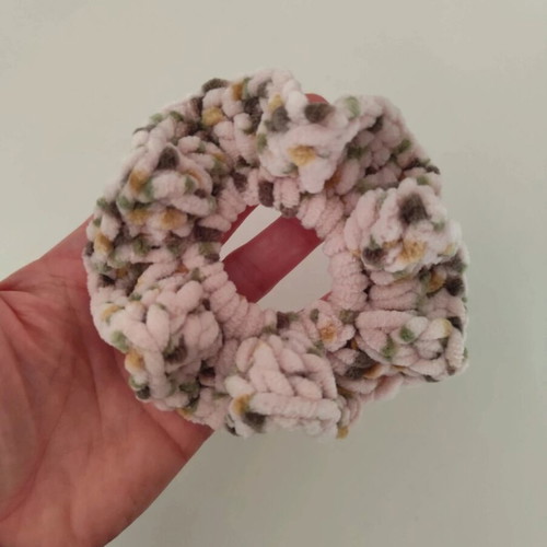 Handmade crochet scrunchy child velvet yarn new