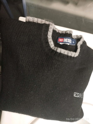 Diesel men's sweater black with grey trim like new, size L