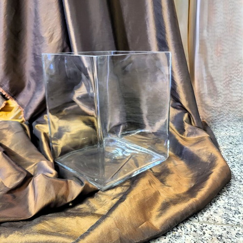 Large Glass Vase Cube 20x20x25 cm like new