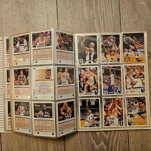 Upper Deck NBA Basketball 94-95 collector's album