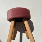 Βελούδινο σκαμπώ ροζ σαν καινούργιο 34x34x38