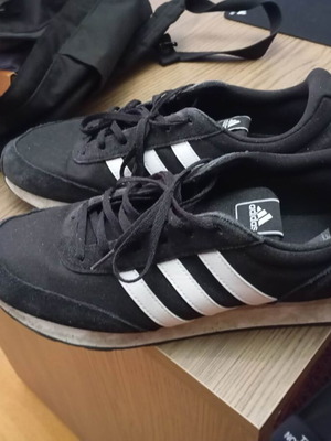 Adidas sneakers size 47 1/3 like new, black