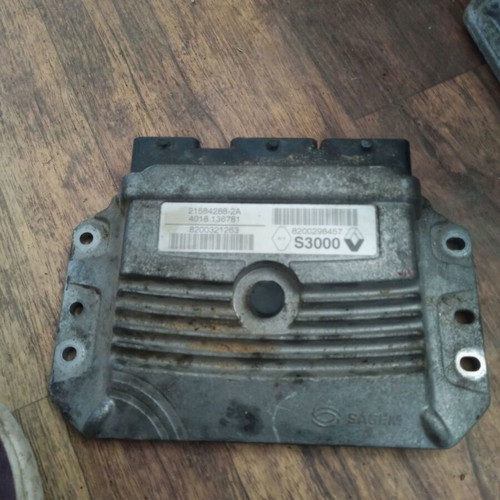 Ecu computer Renault Megane Sagem 21584288-2A used, S3000