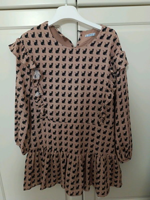 Φόρεμα Mayoral σαν καινούργιο μπεζ 140 εκ για 10 ετών