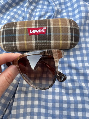 Levi's sunglasses new, brown