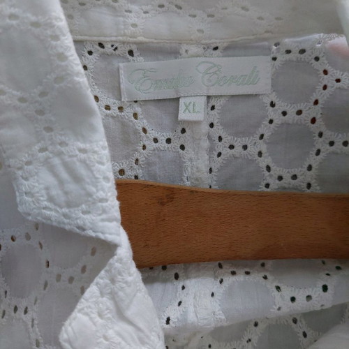 Women’s sleeveless lace guipure shirt used, white, size XL