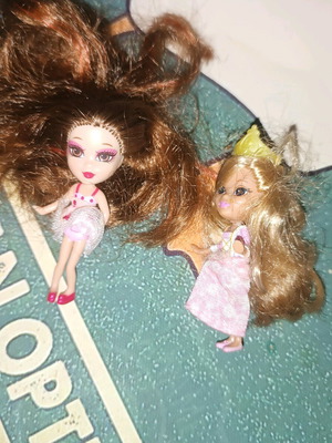 Barbie Mattel Peek a Boo miniature dolls used, pack