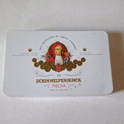 Schimmelpenninck Media metal cigar box for 50 cigars with lithographed graphics