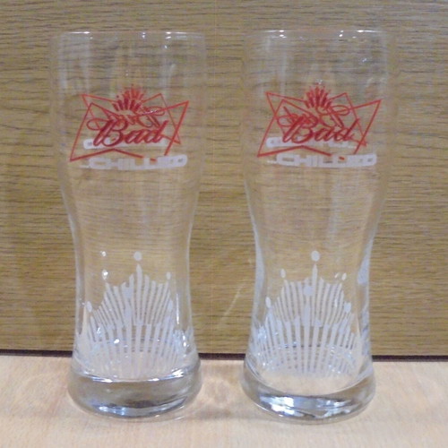 Budweiser beer promotional set of 2 glasses like new