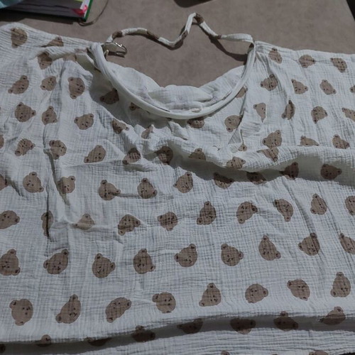 Cotton nursing cover like new with bear pattern