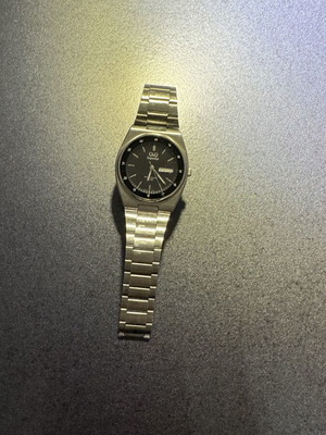Men's wristwatch like new