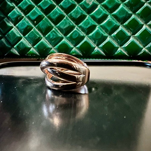 Steel ring set like new, gold color