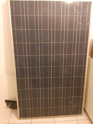 Photovoltaic system new with 3 panels 245W and battery
