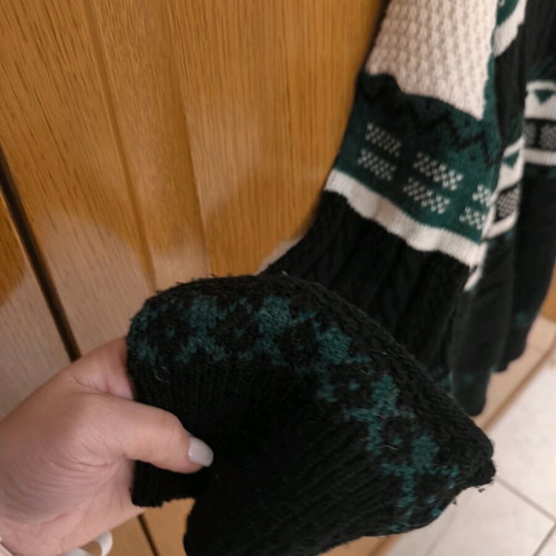 Knitted men's tricolor long-sleeve sweater used, size S-M