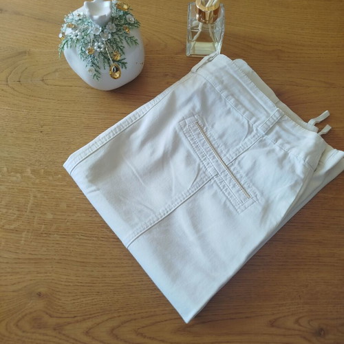 Lynne white midi skirt size XS like new