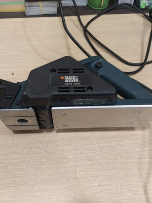 Black & Decker KW 713 electric planer used