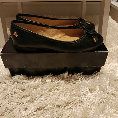 Ralph Lauren 36 black ballerinas, like new with gold details