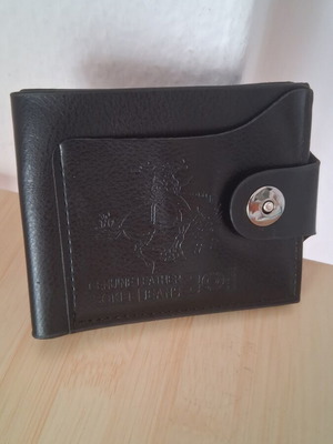 Leather men's wallet new, black with zipper and magnetic clasp