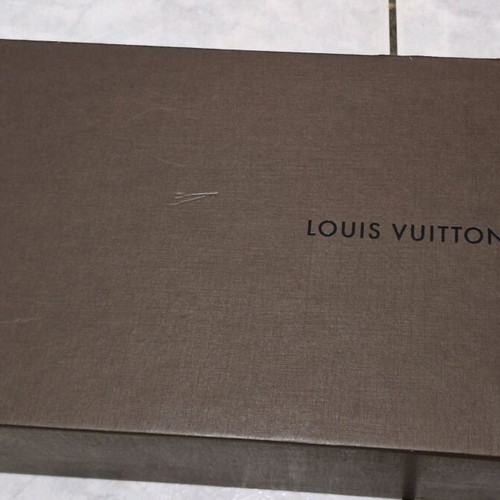 Louis Vuitton men's brown flip-flops – Size 43 – Unworn with box & case