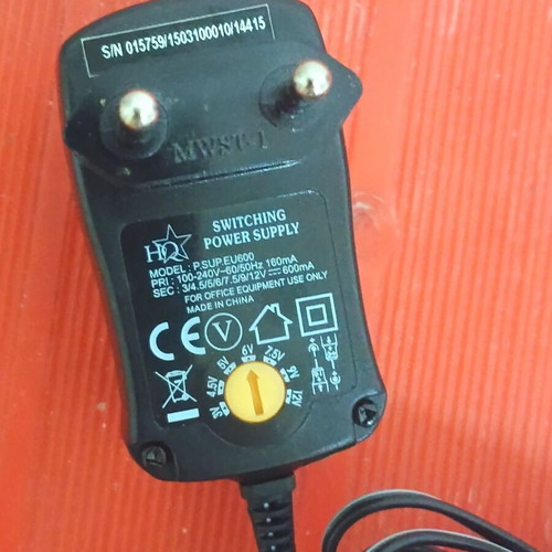 Adjustable voltage power supply 600 mA (3 to 12V)