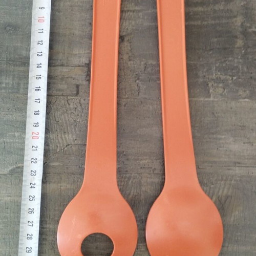 Tupperware Serving Tongs like new, plastic