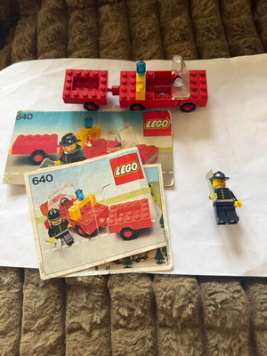 640-2 LEGO Town Classic Fire Truck and Trailer vintage set