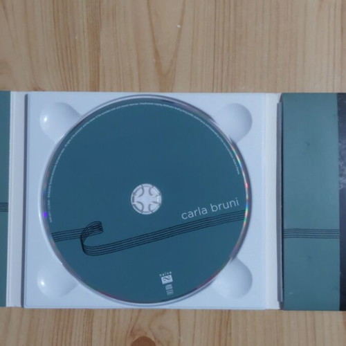 Carla Bruni Comme Si De Rien N'etait CD like new