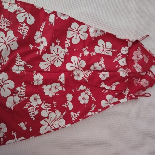 Italian summer dress like new with pockets and belt loops, size S