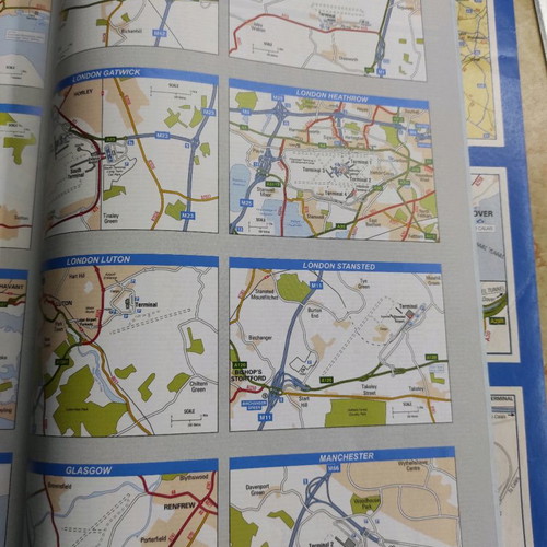 Great Britain Road Atlas A-Z with detailed maps 1:250000 in good condition