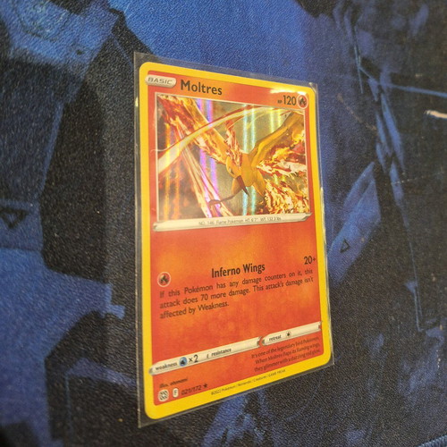 Pokemon Moltres Card 21/172 Holo Rare Brilliant Stars 2022 new