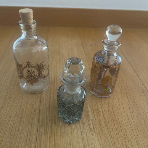 Vintage perfume bottles pack of 3 like new