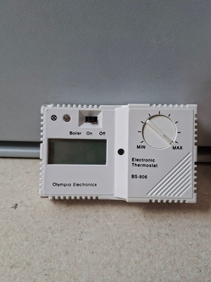 Olympia Electronics BS-806 electronic thermostat with digital thermometer new